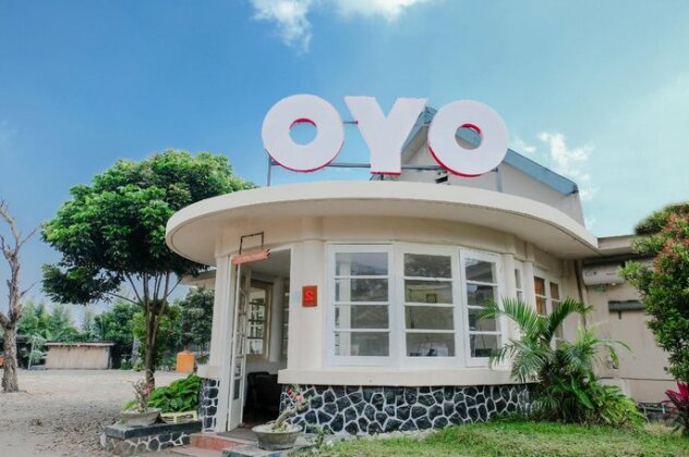 OYO 888 Grand Ijen Guest House - Photo2