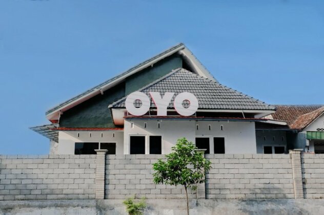 OYO 973 Simpang Alun-Alun Residence - Photo4