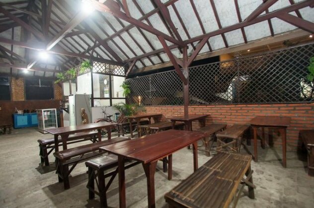 RedDoorz @ Pandanrejo Batu - Photo2