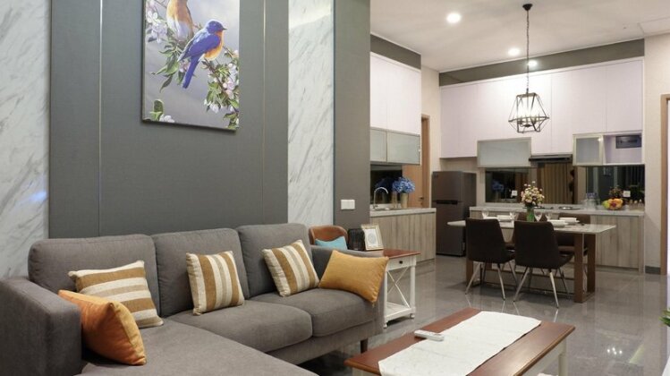 Senyum World Hotel - Photo2