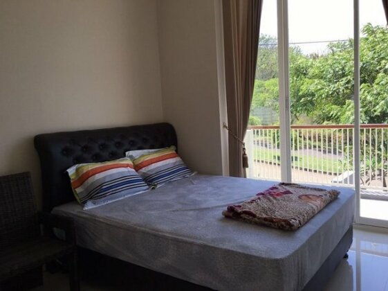 The Villaku Batu - Photo3