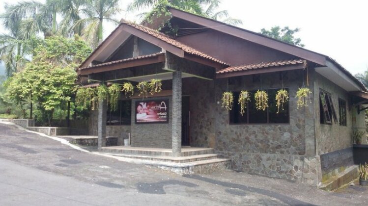 Photo 4