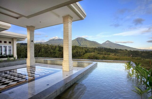 Royal Tulip Saranam Resort & Spa Bali - Photo2