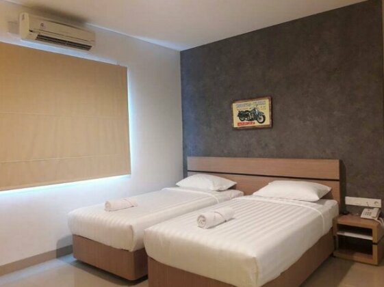 Citismart Hotel Cikarang - Photo4