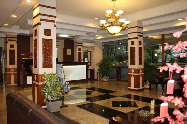 Citra Inn Hotel - Photo2