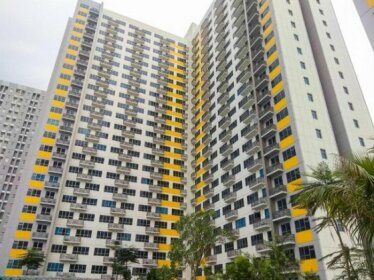 Deluxe and Comfortable 2BR The Springlake Summarecon Apartment By Travelio