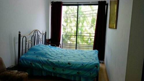 Kamar Homestay Minimalis Jatibening