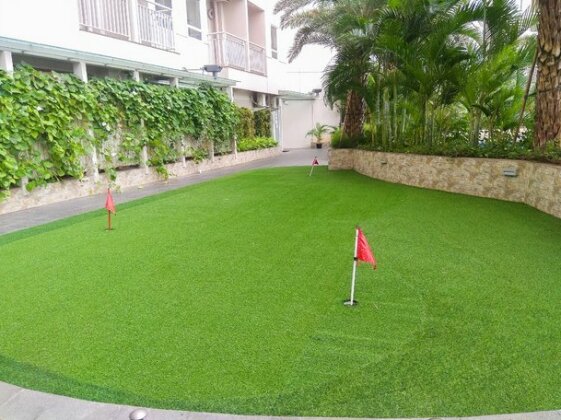 Modern and Comfy Studio @ Mustika Golf Apartment By Travelio - Photo3