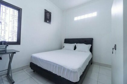 Oyo 2863 Rumah Q