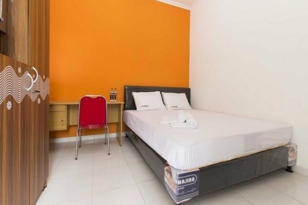 RedDoorz @ Pekayon Bekasi - Photo2