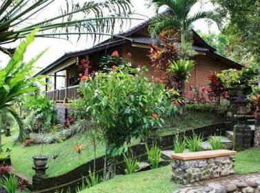 Kebun Villas