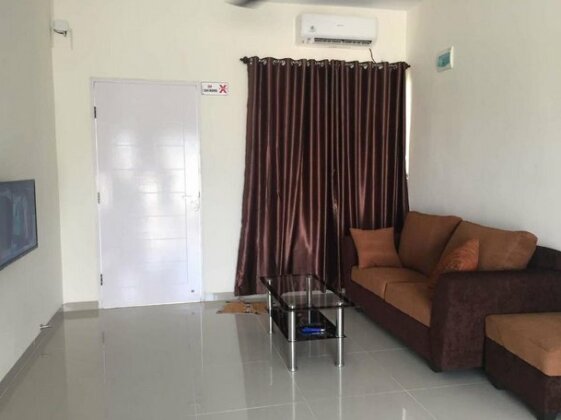 Wiwien House 3 Bedrooms for 6-8 Pax Free Pickup - Photo2