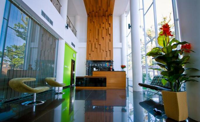 Splash Hotel