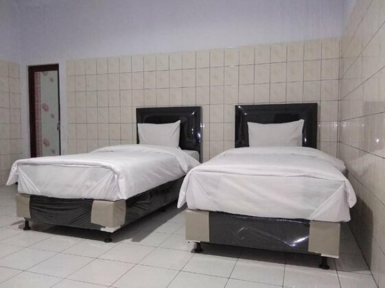 Phoenix Hotel Bitung - Photo2