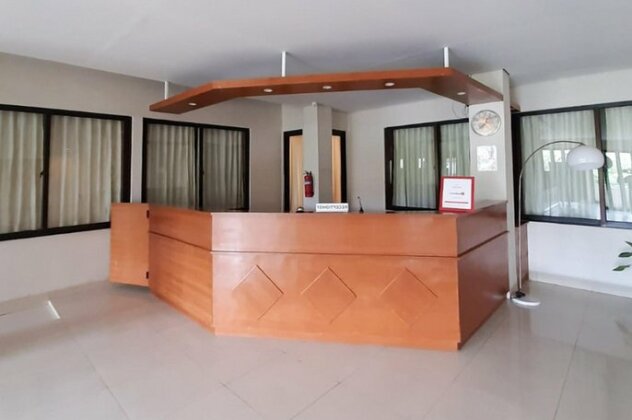 RedDoorz Plus @ Bitung City Center - Photo4