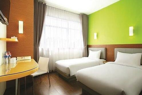 Amaris Hotel Pakuan Bogor - Photo2