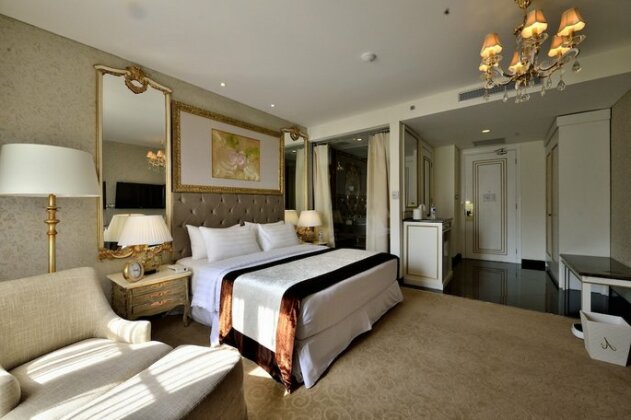 Amaroossa Royal - Photo5