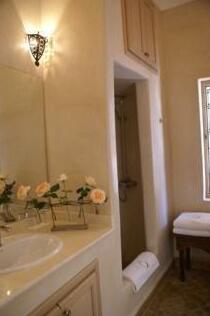Dewi Resort Bogor by Paragon Biz - Photo3