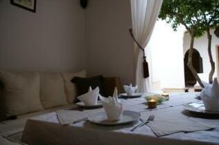 Dewi Resort Bogor by Paragon Biz - Photo4