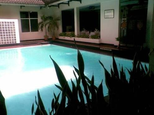 Hotel Pangrango 1