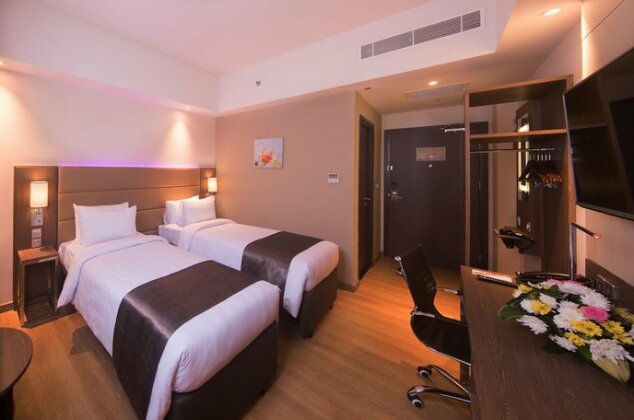 Olympic Renotel Sentul - Photo5