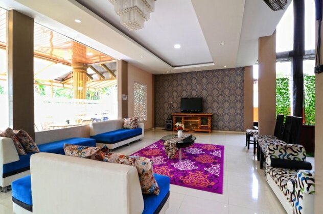 Ombey Guest House - Photo2
