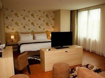 Padjadjaran Suites Resort and Convention Hotel - Photo5