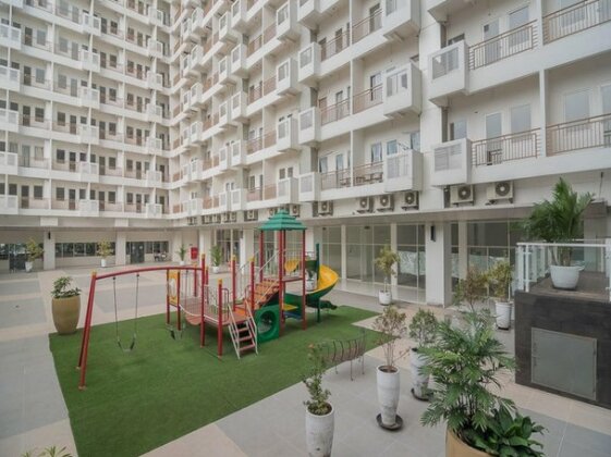 RedDoorz Apartment @ Sentul Tower - Photo2