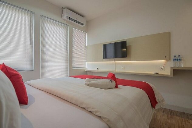 RedDoorz Apartment @ Sentul Tower - Photo4