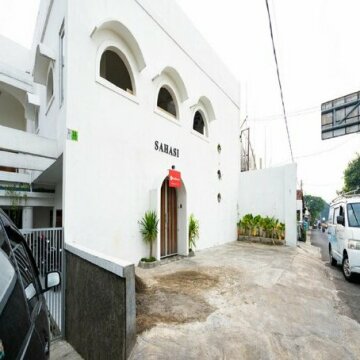 RedDoorz near Exit Toll Tanah Baru Bogor