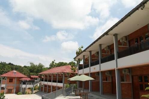 Rizen Kedaton Hotel - Photo2
