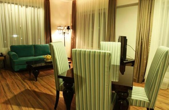 Royal Hotel Bogor - Photo4