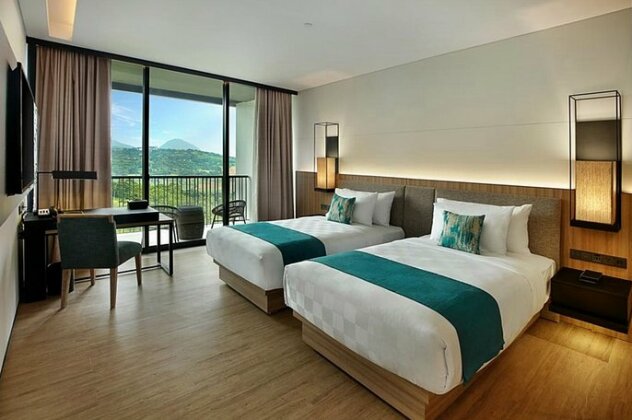 Hotel Royal Tulip Gunung Geulis Resort and Golf | Book Now