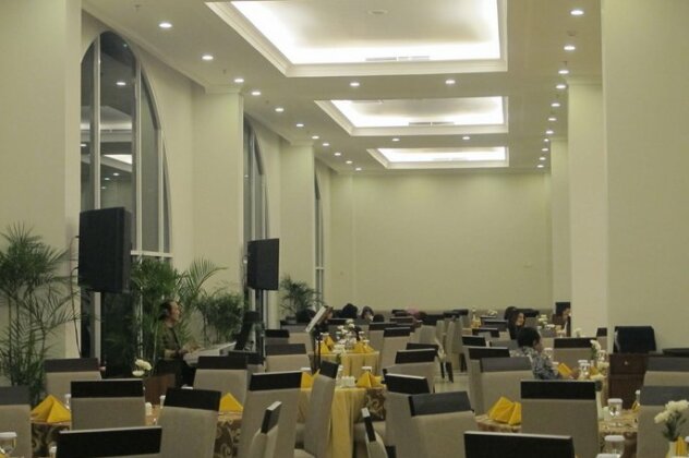 The Sahira Hotel - Photo2