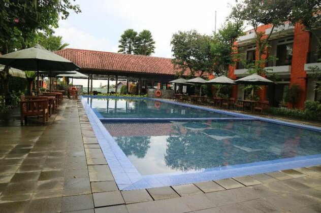 Villa Bukit Pelangi Sentul - Photo3