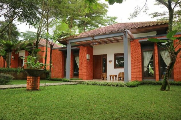 Villa Bukit Pelangi Sentul - Photo4