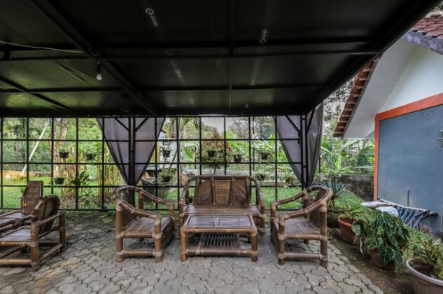 Wisma Pavo Guest House - Photo2