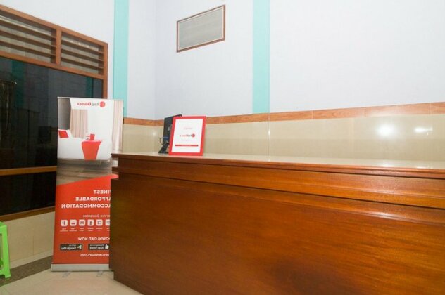 RedDoorz Syariah near Alun-Alun Bojonegoro - Photo3