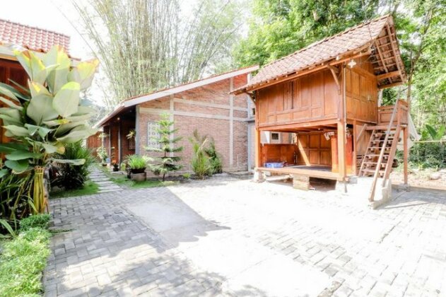 D'Hasinda Homestay - Photo2