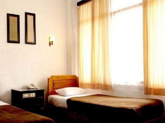 Ambun Suri Hotel - Photo5