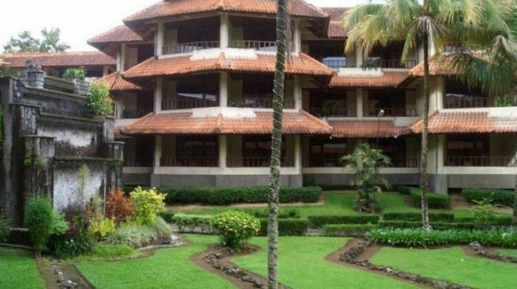 Pusako Hotel Bukittinggi - Photo2