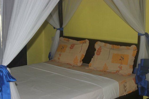 Dwi Utama Bungalow - Photo4