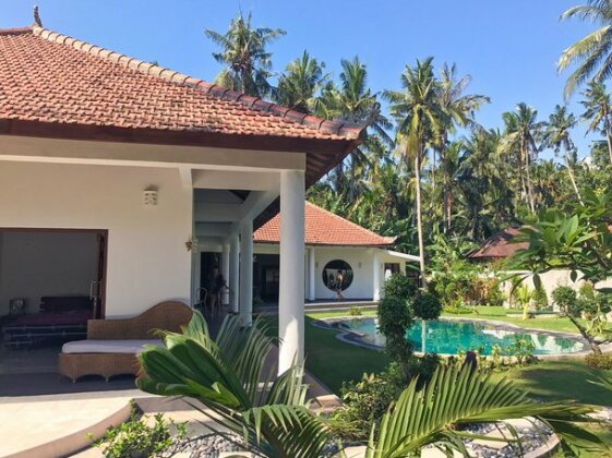 Villa Rizki Candidasa - Photo4