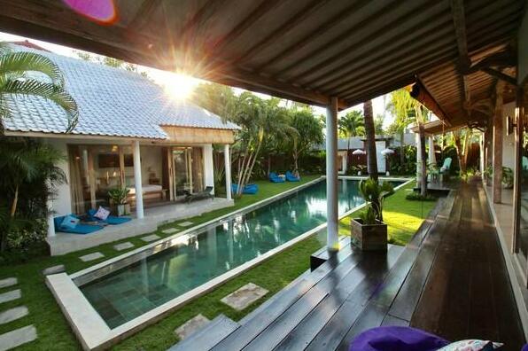 Amazing Joglo villa 3 Bedrooms & pool - Photo3