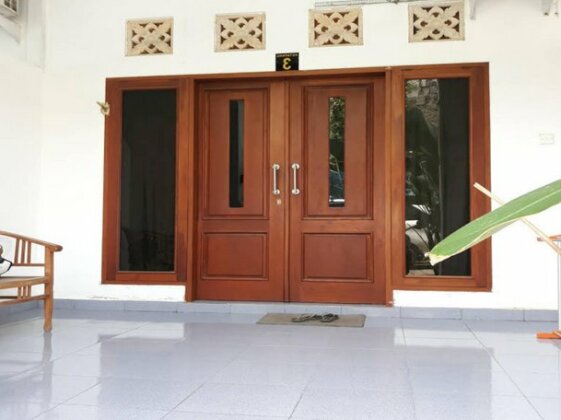 Ketapang Guest House - Photo2