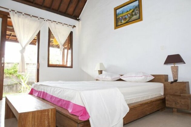 Oka's Home Stay - Photo2