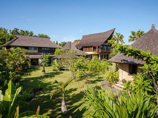 Spacious Luxury & Peaceful Villa 7br - Photo2