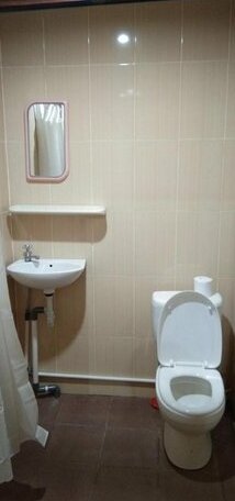 Taman Ratih Guest House - Photo4