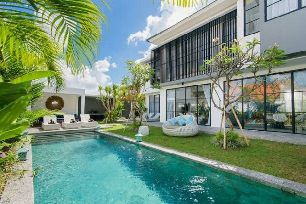 Villa Como Canggu - Photo2