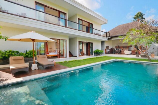 Villa Fajar